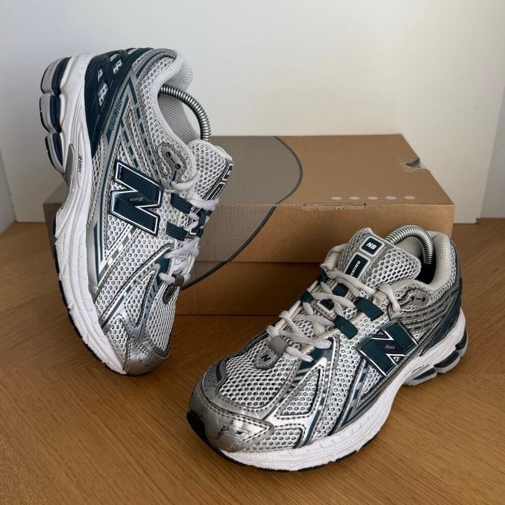New Balance 1906 R ‘Metallic Silver/Deep Ocean’ Kids Sneakers- SZ 4 Y